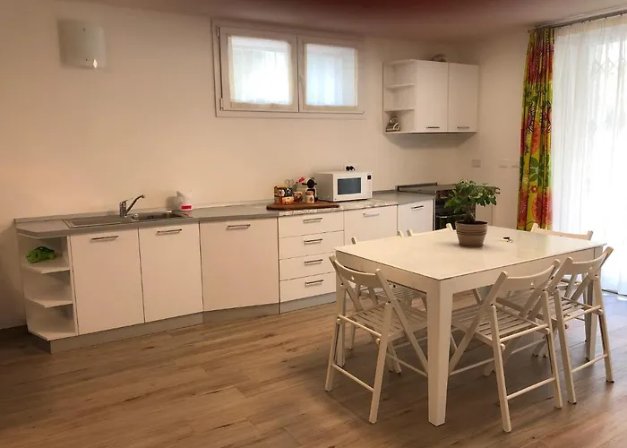 Appartement A Due Passi Dal Centro Storico Di *